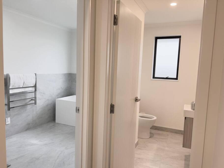 Rotorua Sunshine Brand New 4 Bedroom House Экстерьер фото
