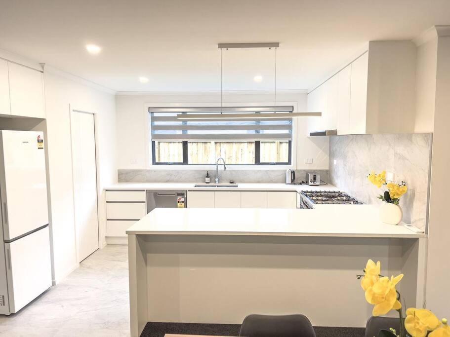 Rotorua Sunshine Brand New 4 Bedroom House Экстерьер фото