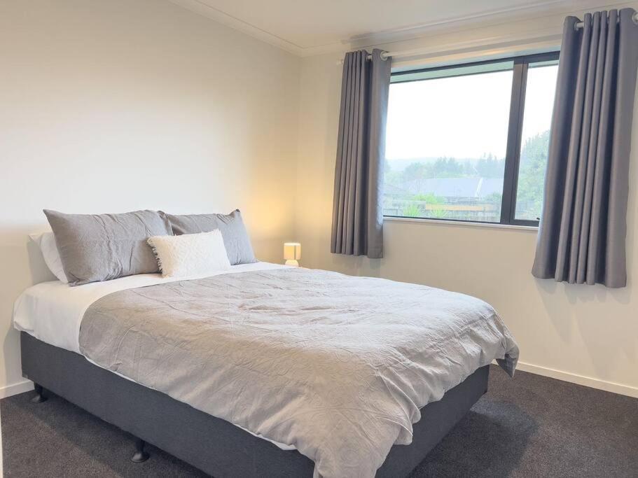 Rotorua Sunshine Brand New 4 Bedroom House Экстерьер фото